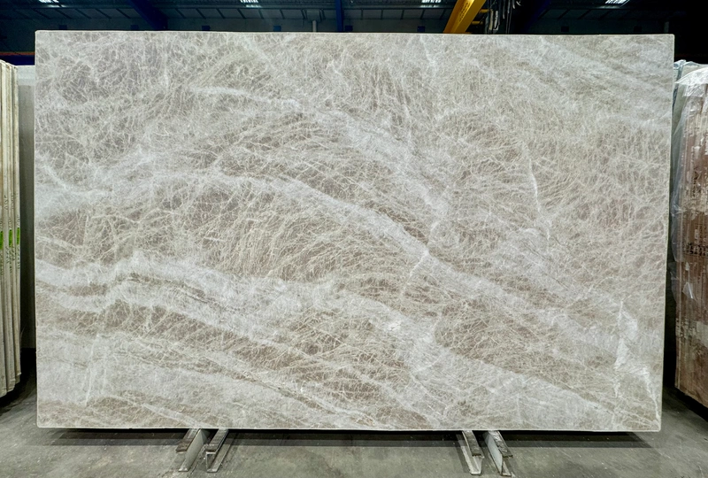 Cappuccino quartzite &mdash; lot 01741