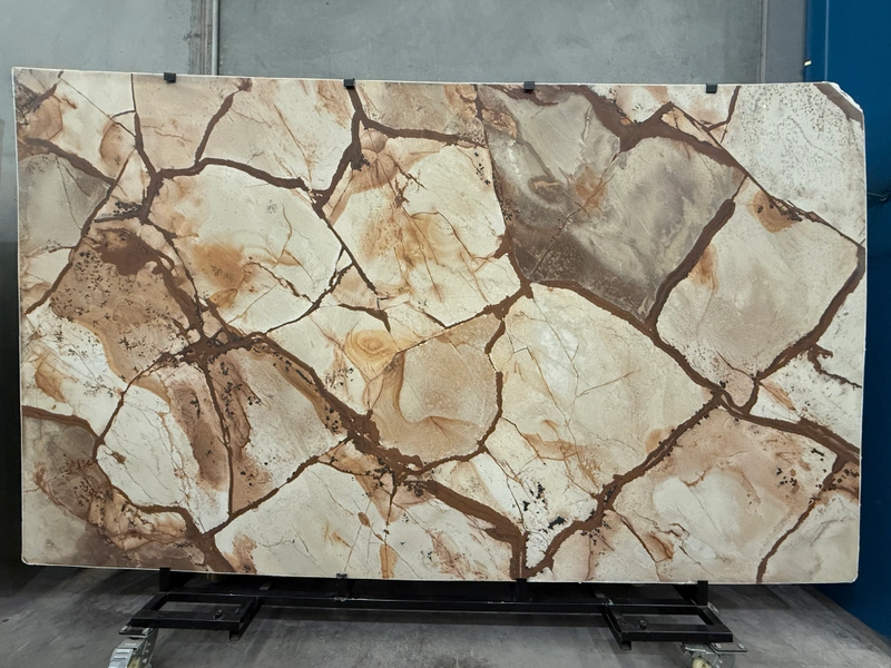 Roma Imperiale quartzite &mdash; lot 10501