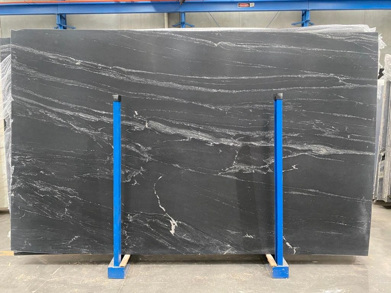 Mystic Black granite &mdash; lot 10656