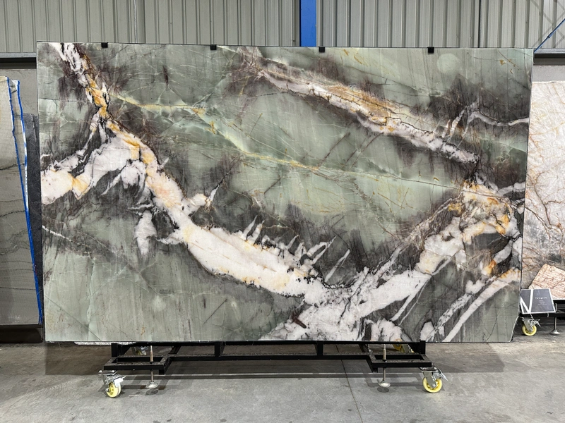 Botanic Green quartzite &mdash; lot 10921