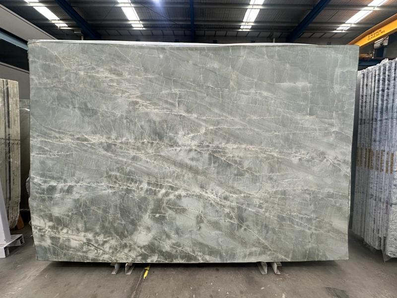 Emerald Green quartzite &mdash; lot 10987