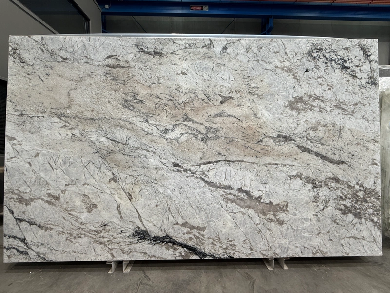 Arctic White granite &mdash; lot 1448L