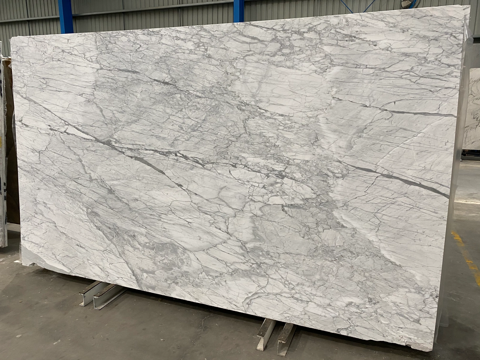 Carrara Bluette Venato full slab