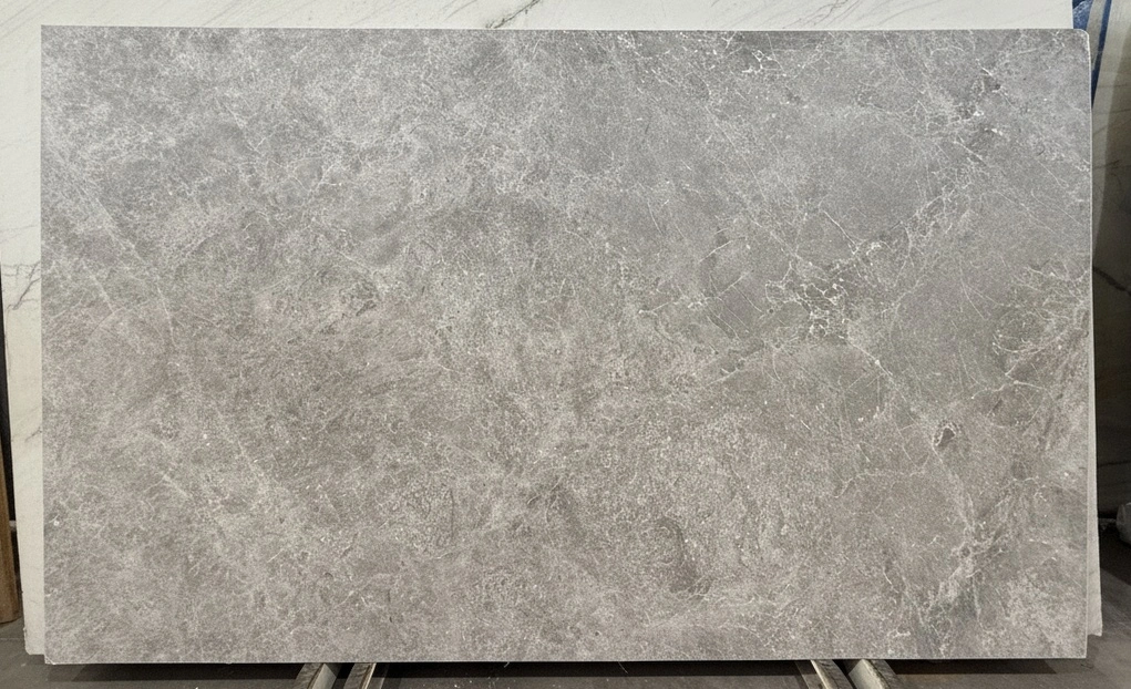 Tundra Grey full slab
