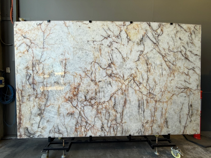 Crystallo Gold quartzite &mdash; lot 3129