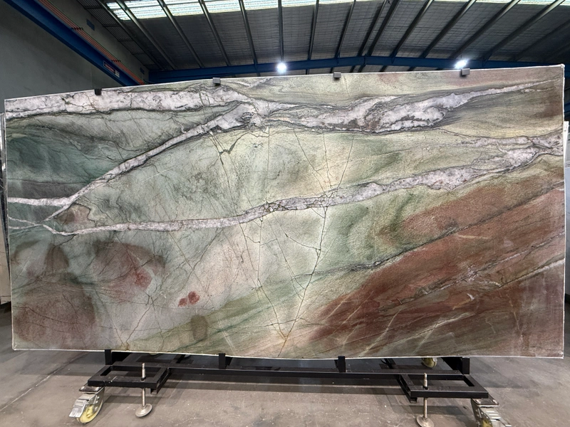 Sauvage Crystal quartzite &mdash; lot 3159