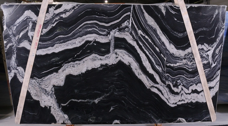 Eclipse Black granite &mdash; lot 4472P