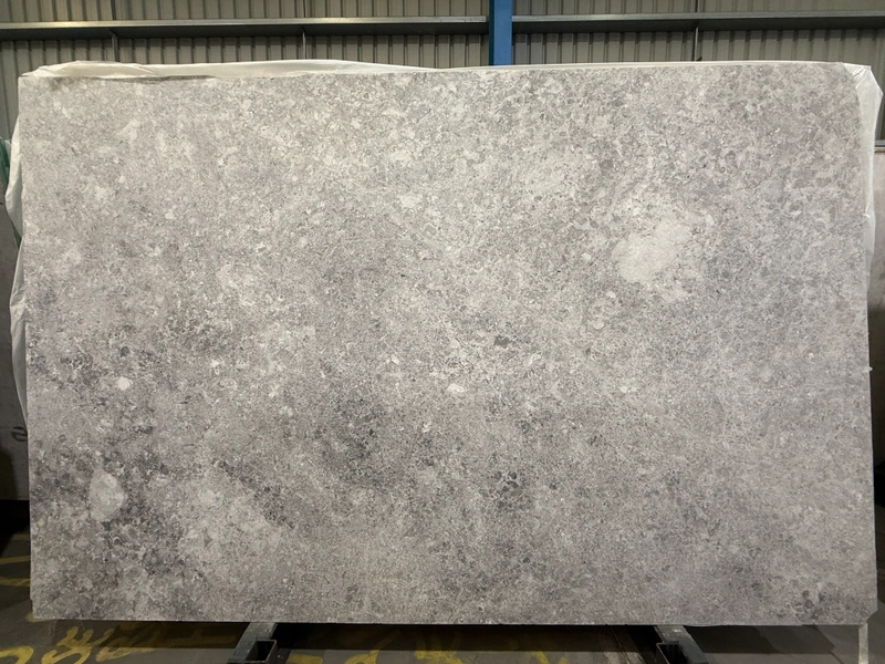 Tundra Grey limestone &mdash; lot 5113
