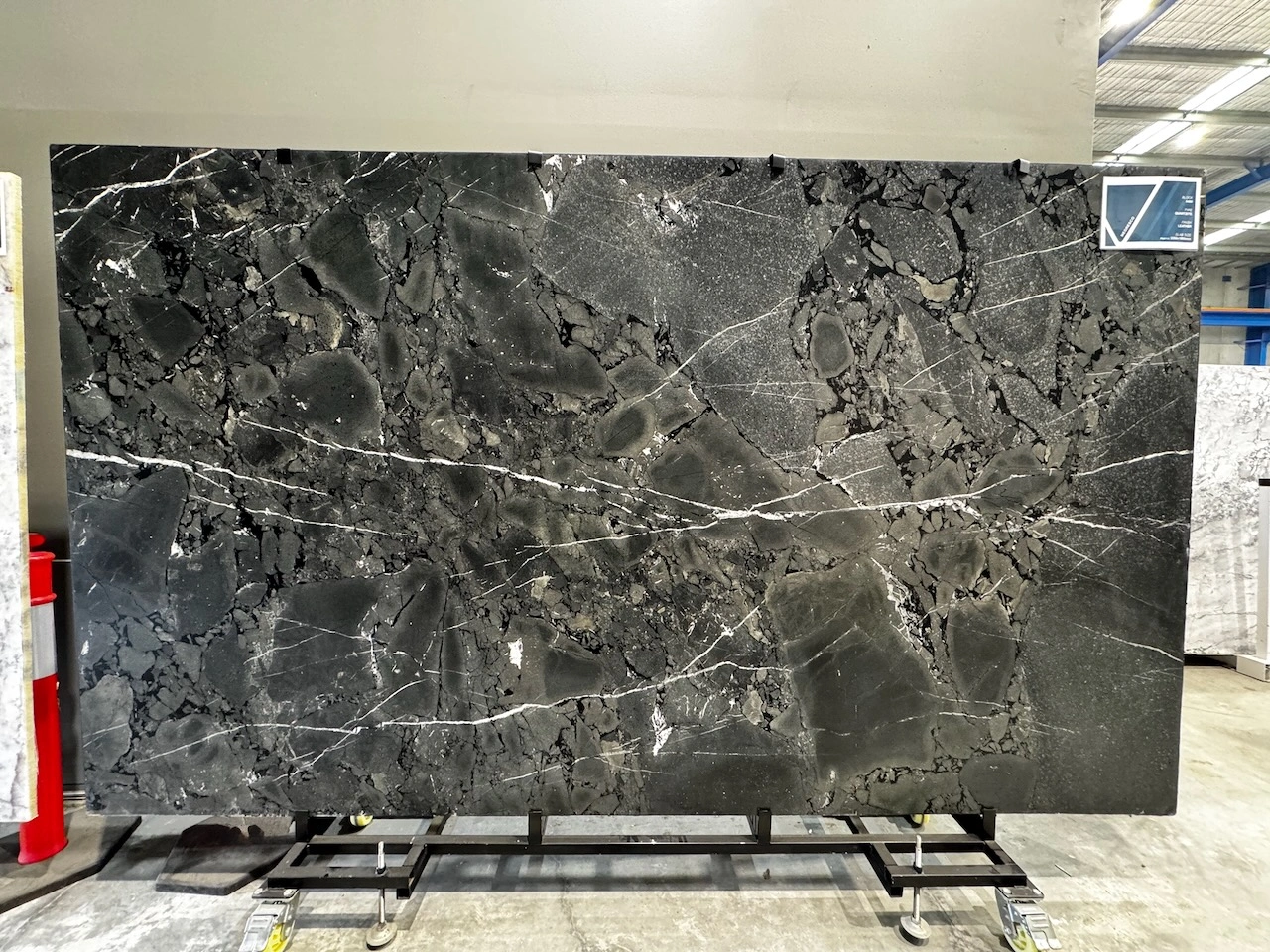 Negresco full slab