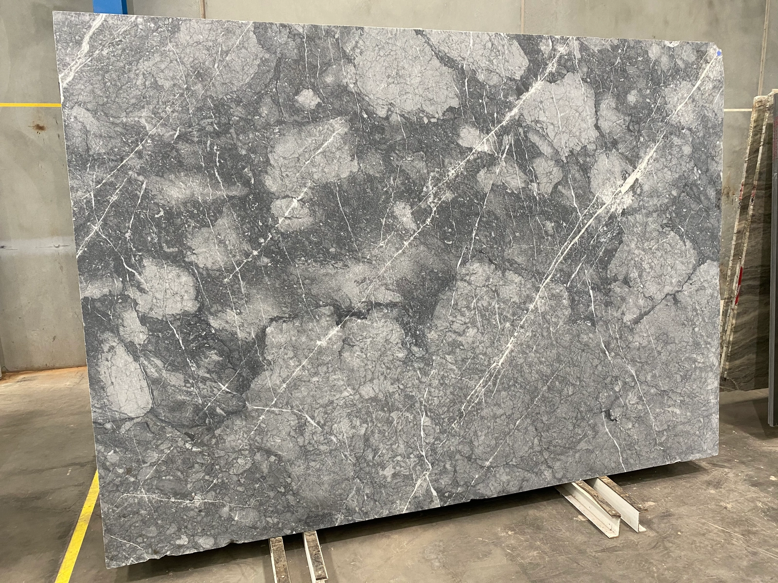 Gloria Grey full slab