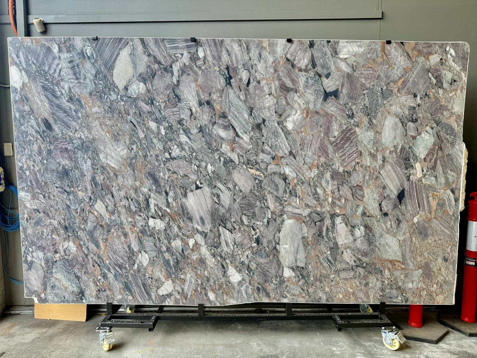 Fusion Amethist full slab